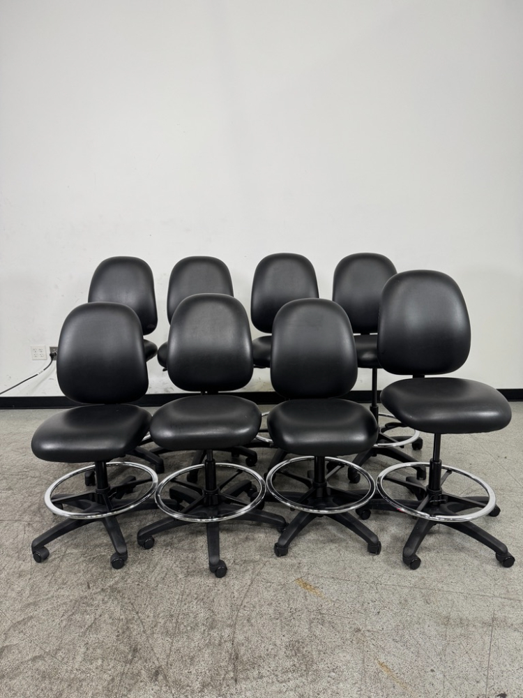 Image of Buzz Seating Lab Chairs - Quantity 8